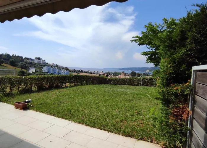 La Bella Vista Villa *
